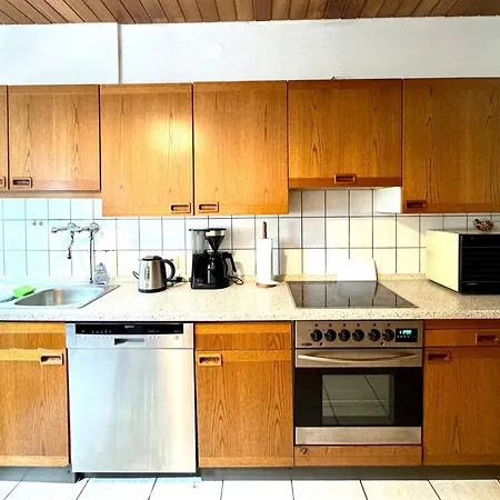 Messe Zentrumsnah Кёльн